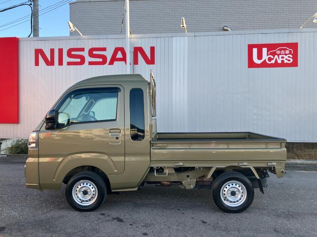 ハイゼットトラック ジャンボエクストラ 4WD 軽トラック 衝突被害軽減システム クリアランスソナー スマートキー アイドリングストップ 電動格納ミラー ESC エアコン パワーウィンドウ 運転席エアバッグ CD(19枚目)