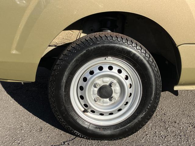 ハイゼットトラック ジャンボエクストラ 4WD 軽トラック 衝突被害軽減システム クリアランスソナー スマートキー アイドリングストップ 電動格納ミラー ESC エアコン パワーウィンドウ 運転席エアバッグ CD(24枚目)