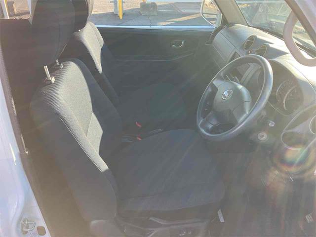 キックス ＲＸ　４ＷＤ　キーレスエントリー　電動格納ミラー　シートヒーター　ＡＴ　盗難防止システム　ＡＢＳ　アルミホイール　衝突安全ボディ　エアコン　パワーステアリング　パワーウィンドウ（22枚目）