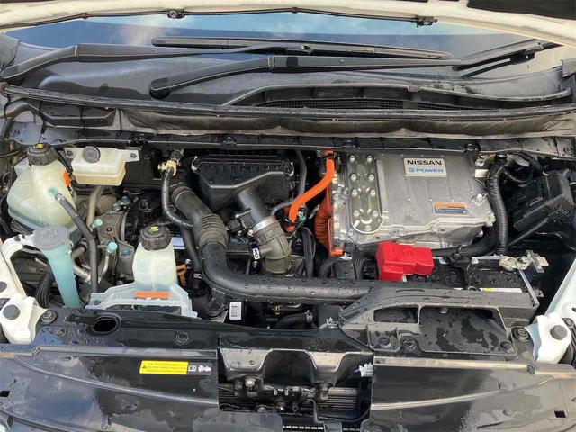 セレナ e-パワー ハイウェイスターV ドライブレコーダー ETC 全周囲カメラ ナビ TV クリアランスソナー オートクルーズコントロール パークアシスト 衝突被害軽減システム 両側電動スライドドア オートライト LEDヘッドランプ(19枚目)