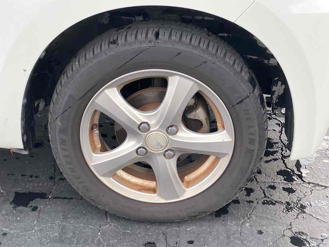 スペーシア Ｔ　４ＷＤ　バックカメラ　両側スライド・片側電動　ナビ　オートライト　アイドリングストップ　電動格納ミラー　シートヒーター　ベンチシート　ＣＶＴ　盗難防止システム　ＡＢＳ　ＣＤ　ＵＳＢ　アルミホイール（27枚目）