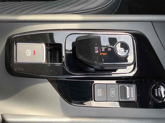 ノート X ドライブレコーダー ETC 全周囲カメラ ナビ TV クリアランスソナー オートクルーズコントロール 衝突被害軽減システム アルミホイール オートマチックハイビーム オートライト スマートキー(9枚目)