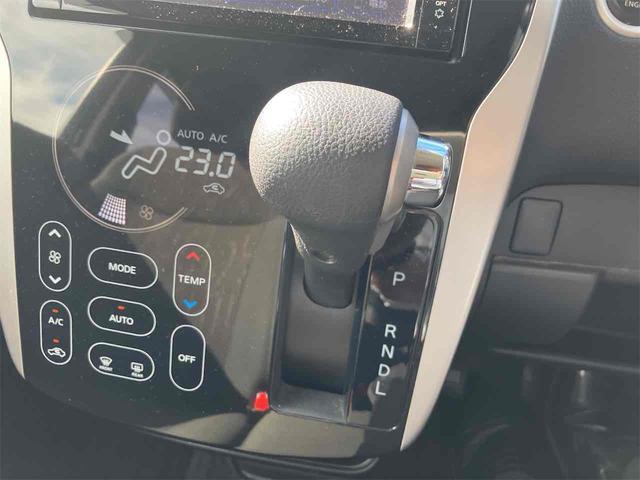 デイズ ハイウェイスター　Ｘ　全周囲カメラ　ナビ　ＴＶ　レーンアシスト　衝突被害軽減システム　オートマチックハイビーム　オートライト　ＨＩＤ　スマートキー　アイドリングストップ　電動格納ミラー　ベンチシート　ＣＶＴ（6枚目）