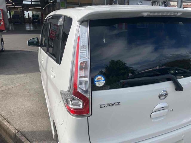 デイズ ハイウェイスター　Ｘ　全周囲カメラ　ナビ　ＴＶ　レーンアシスト　衝突被害軽減システム　オートマチックハイビーム　オートライト　ＨＩＤ　スマートキー　アイドリングストップ　電動格納ミラー　ベンチシート　ＣＶＴ（24枚目）