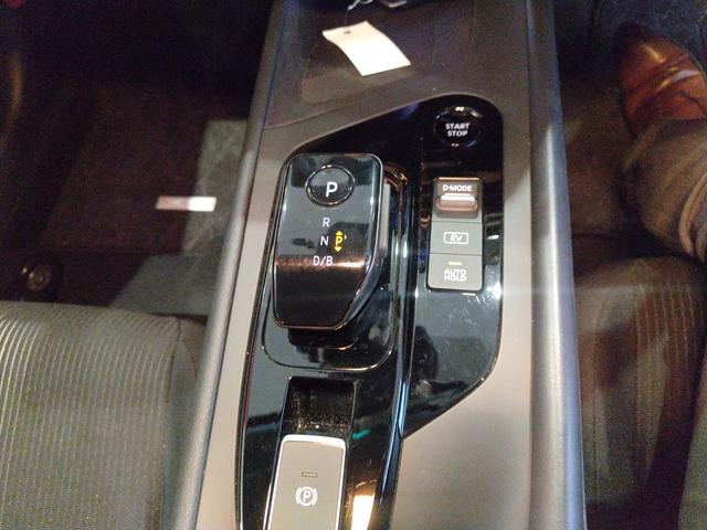 ノート Ｘ　ＦＯＵＲ　ワンオーナー４ＷＤ（11枚目）