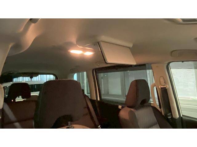 セレナ ｅ－パワー　ハイウェイスターＶ　アラウンドビューモニター（12枚目）