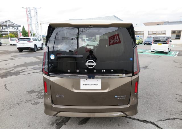 セレナ e-4ORCE ハイウェイスターV(6枚目)