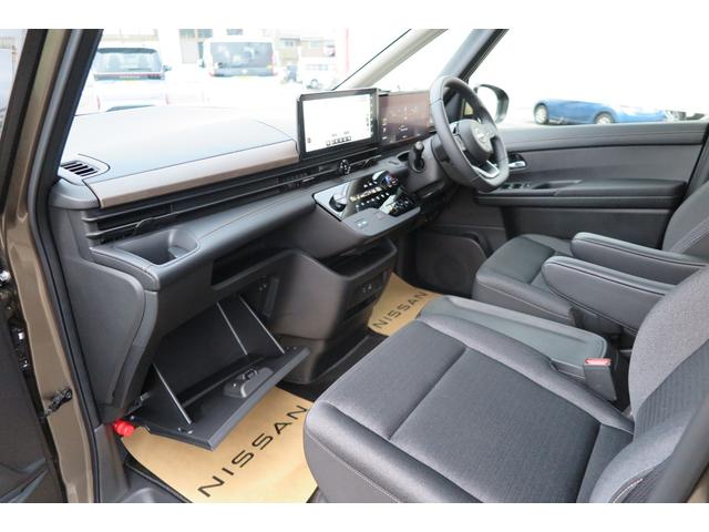 セレナ e-4ORCE ハイウェイスターV(17枚目)