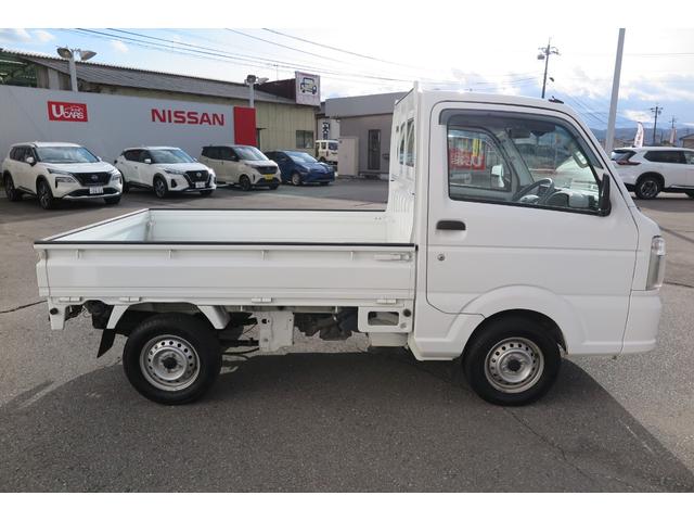 NT100クリッパートラック DX セーフティパッケージ 4WD 軽トラック 三方開 AT 衝突被害軽減システム レーンアシスト ESC エアコン 運転席エアバッグ 助手席エアバッグ(3枚目)