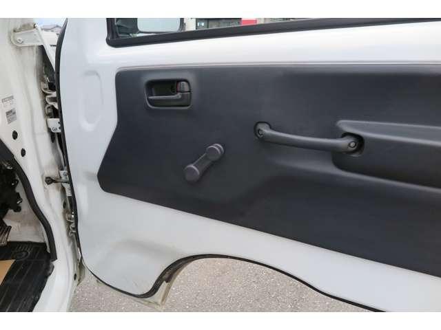NT100クリッパートラック DX セーフティパッケージ 4WD 軽トラック 三方開 AT 衝突被害軽減システム レーンアシスト ESC エアコン 運転席エアバッグ 助手席エアバッグ(14枚目)