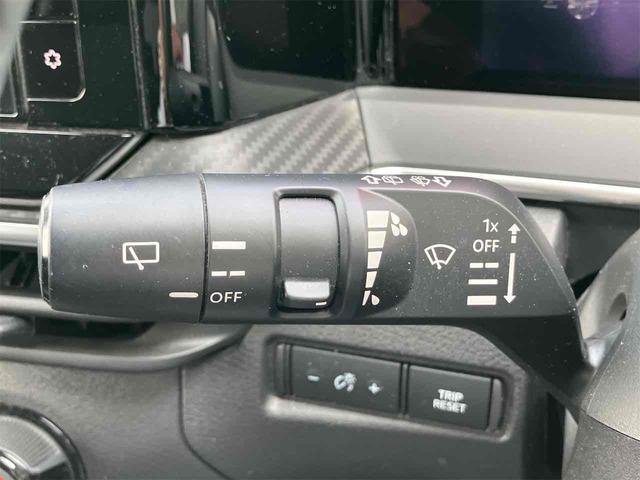 ノート Ｘ　ドライブレコーダー　ＥＴＣ　バックカメラ　ナビ　ＴＶ　クリアランスソナー　衝突被害軽減システム　アルミホイール　オートライト　スマートキー　アイドリングストップ　電動格納ミラー　シートヒーター　ＣＶＴ（46枚目）