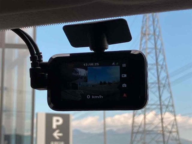 ノート Ｘ　ドライブレコーダー　ＥＴＣ　全周囲カメラ　クリアランスソナー　オートクルーズコントロール　衝突被害軽減システム　オートマチックハイビーム　オートライト　スマートキー　電動格納ミラー　シートヒーター（9枚目）