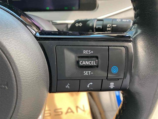 ノート Ｘ　ドライブレコーダー　ＥＴＣ　全周囲カメラ　クリアランスソナー　オートクルーズコントロール　衝突被害軽減システム　オートマチックハイビーム　オートライト　スマートキー　電動格納ミラー　シートヒーター（11枚目）