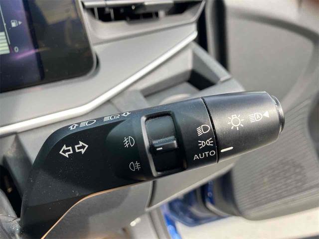 ノート Ｘ　ドライブレコーダー　ＥＴＣ　全周囲カメラ　クリアランスソナー　オートクルーズコントロール　衝突被害軽減システム　オートマチックハイビーム　オートライト　スマートキー　電動格納ミラー　シートヒーター（25枚目）