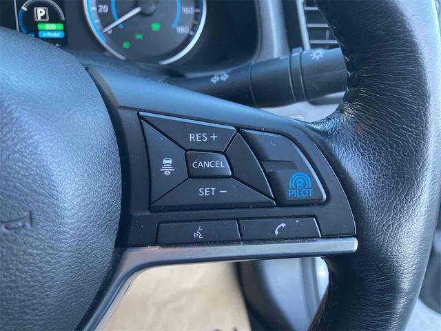 リーフ Ｇ　ＥＴＣ　全周囲カメラ　ナビ　ＴＶ　クリアランスソナー　オートクルーズコントロール　レーンアシスト　自動駐車システム　衝突被害軽減システム　アルミホイール　オートライト　ＬＥＤヘッドランプ　スマートキー（24枚目）