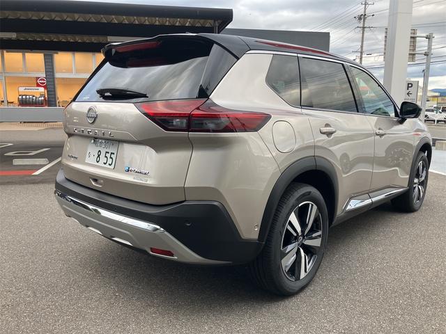 エクストレイル Ｇ　ｅ－４ＯＲＣＥ　４ＷＤ　全周囲カメラ　クリアランスソナー　レーンアシスト　パワーシート　自動駐車システム　衝突被害軽減システム　ナビ　オートマチックハイビーム　オートライト　ＬＥＤヘッドランプ　電動リアゲート（16枚目）