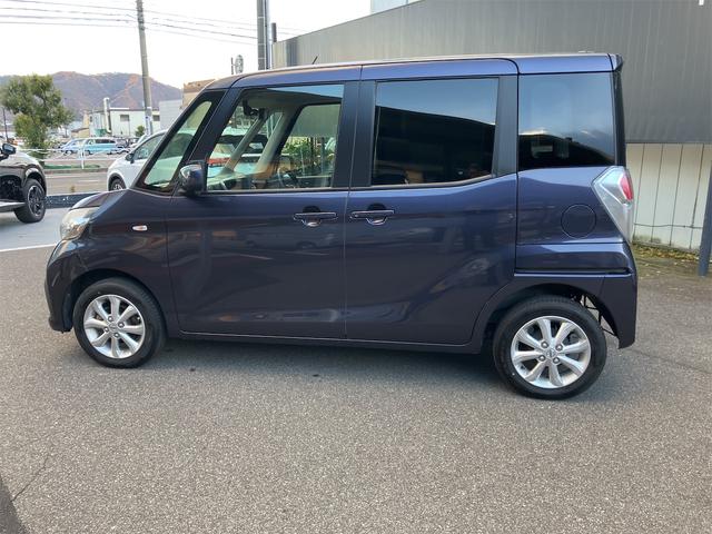 デイズルークス Ｘ　Ｖセレクション　４ＷＤ　全周囲カメラ　両側電動スライドドア　衝突被害軽減システム　スマートキー　アイドリングストップ　電動格納ミラー　シートヒーター　ベンチシート　ＣＶＴ　盗難防止システム　ＡＢＳ　ＥＳＣ　ＣＤ（18枚目）