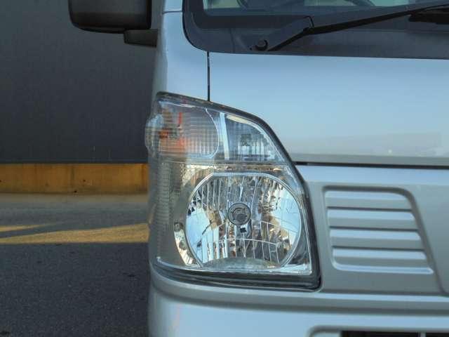 NT100クリッパートラック 660 DX セーフティパッケージ 4WD インテリジェントエマージェンシーブレーキ パワーウィンドウ キーレスエントリー 禁煙車 助手席エアバッグ 切替式4WD 車線逸脱警報 エアバッグ エアコン ABS パワーステアリング(19枚目)