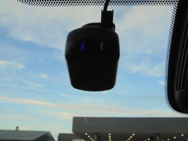 セレナ 1.2 e-POWER ハイウェイスター V 360°カメラ エマジェンシーブレーキ 1オナ スマキー バックカメラ 禁煙 LED レーンアシスト ETC ドラレコ サイドエアバック フルオートエアコン アルミホイール エアバック ABS(7枚目)