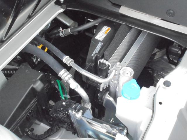 ＮＴ１００クリッパートラック ＧＸ　４ＷＤ　軽トラック　ＡＴ　衝突被害軽減システム　クリアランスソナー　レーンアシスト　キーレスエントリー　アイドリングストップ　電動格納ミラー　ＥＳＣ　エアコン　運転席エアバッグ　助手席エアバッグ　ＣＤ（19枚目）