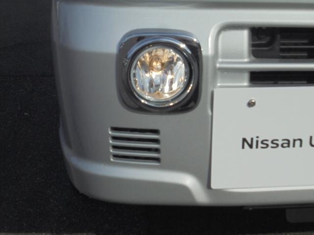 ＮＴ１００クリッパートラック ＧＸ　４ＷＤ　軽トラック　ＡＴ　衝突被害軽減システム　クリアランスソナー　レーンアシスト　キーレスエントリー　アイドリングストップ　電動格納ミラー　ＥＳＣ　エアコン　運転席エアバッグ　助手席エアバッグ　ＣＤ（28枚目）