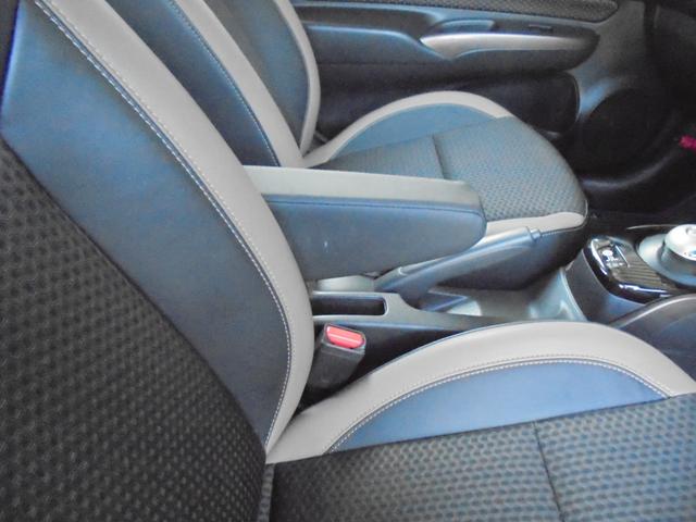 ノート ｅ－パワー　メダリスト　ＦＯＵＲ　４ＷＤ　ドライブレコーダー　ＥＴＣ　全周囲カメラ　ナビ　ＴＶ　クリアランスソナー　オートクルーズコントロール　レーンアシスト　衝突被害軽減システム　アルミホイール　オートライト　ＬＥＤヘッドランプ（24枚目）