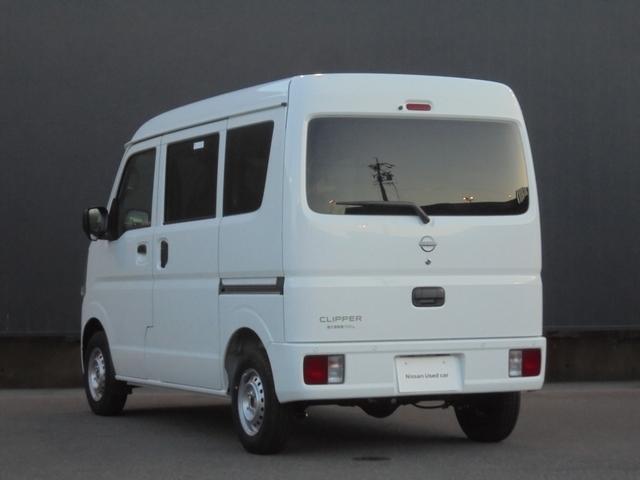 NV100クリッパーバン DX 4WD 5速マニュアル エアコン パワ-ウインド パワーステアリング ESC 衝突軽減ブレーキ 横滑り防止 ハイビームアシスト オートライト USB充電 Wエアバッグ ソナー(29枚目)