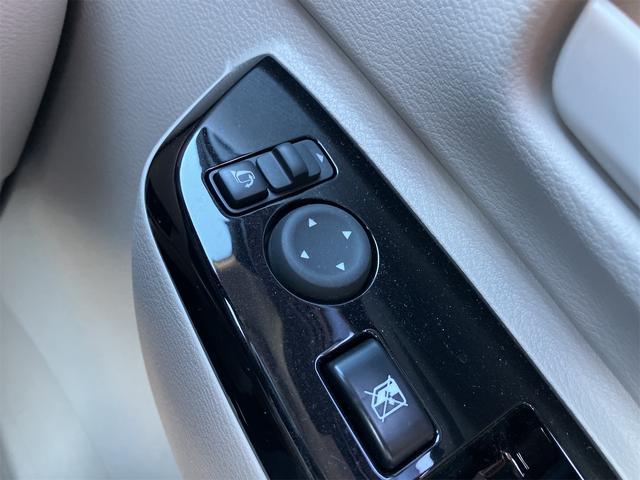 ルークス Ｘ　４ＷＤ　ドライブレコーダー　全周囲カメラ　両側スライド・片側電動　ナビ　ＴＶ　クリアランスソナー　衝突被害軽減システム　オートライト　スマートキー　アイドリングストップ　電動格納ミラー　シートヒーター（11枚目）