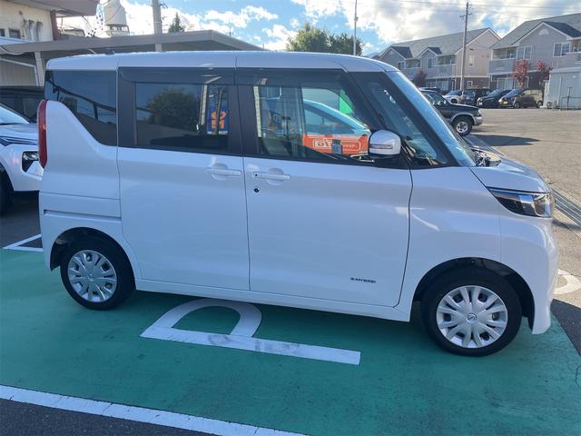 ルークス Ｘ　４ＷＤ　ドライブレコーダー　全周囲カメラ　両側スライド・片側電動　ナビ　ＴＶ　クリアランスソナー　衝突被害軽減システム　オートライト　スマートキー　アイドリングストップ　電動格納ミラー　シートヒーター（14枚目）