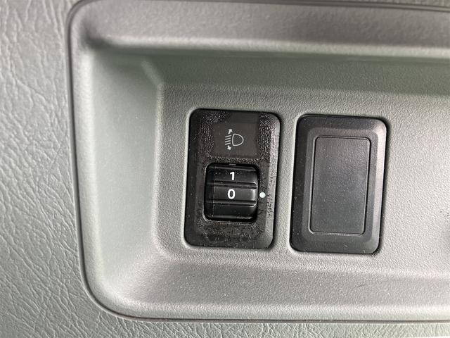 クリッパートラック ＤＸ　４ＷＤ　ＭＴ　ＡＢＳ　エアコン　パワーステアリング　運転席エアバッグ（9枚目）