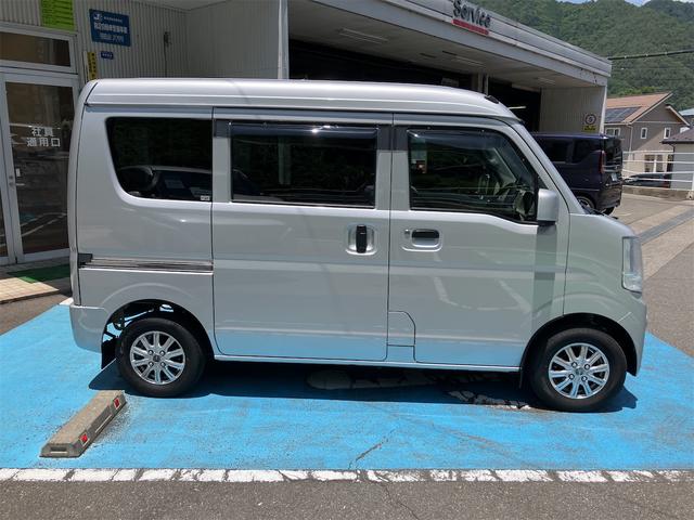 ＮＶ１００クリッパーバン ＧＸターボ　４ＷＤ　ＡＴ　衝突被害軽減システム　ＥＴＣ　ナビ　両側スライドドア　キーレスエントリー　電動ミラー　アルミホイール（社外）　ＥＳＣ　エアコン　パワーウィンドウ　運転席エアバッグ　ペット臭有り（4枚目）