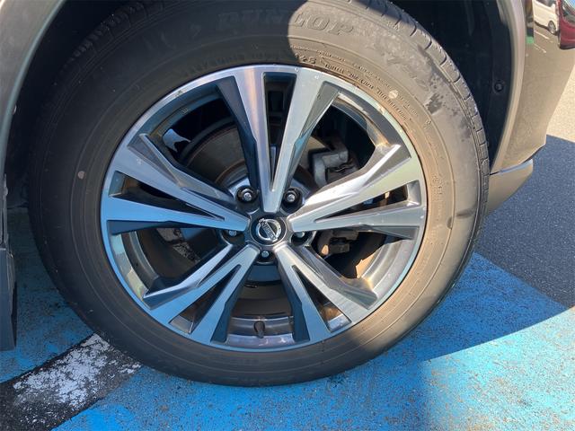 エクストレイル ２０Ｘｉ　４ＷＤ　ドライブレコーダー　ＥＴＣ　全周囲カメラ　クリアランスソナー　オートクルーズコントロール　衝突被害軽減システム　ナビ　ＴＶ　オートライト　ＬＥＤヘッドランプ　アルミホイール　スマートキー（20枚目）