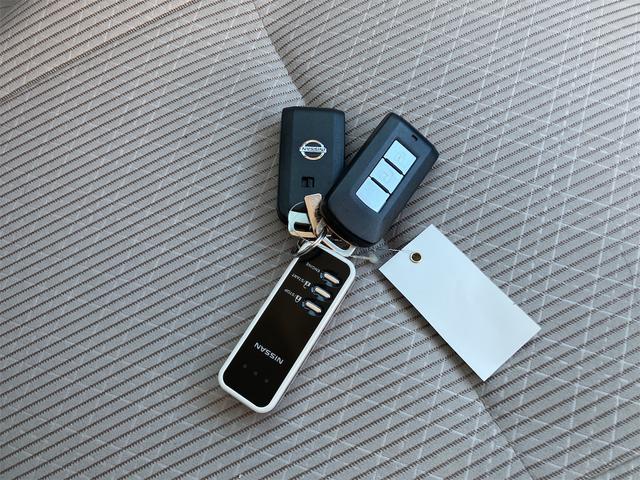 デイズ Ｘ　助手席回転シート　エマジェンシーブレーキ　イモビライザー　キーレス　４ＷＤ　ＡＢＳ　パワーウィンドウ　パワーステアリング　シートヒーター　オ－トエアコン　バックカメラ　フロントカメラ　サイドカメラ　　助手席回転シート（50枚目）