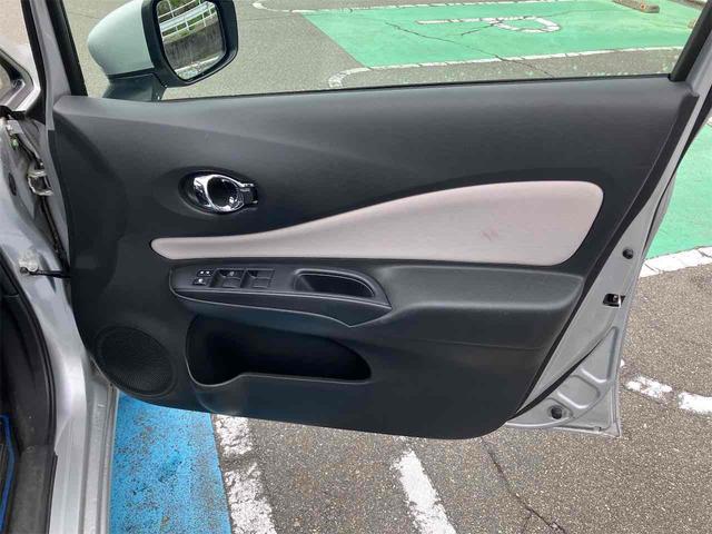 ノート ｅ－パワー　Ｘ　ＦＯＵＲ　４ＷＤ　全周囲カメラ　ナビ　ＴＶ　クリアランスソナー　レーンアシスト　衝突被害軽減システム　アルミホイール　オートライト　スマートキー　盗難防止システム　衝突安全ボディ　ＡＢＳ　バックビューモニター（36枚目）