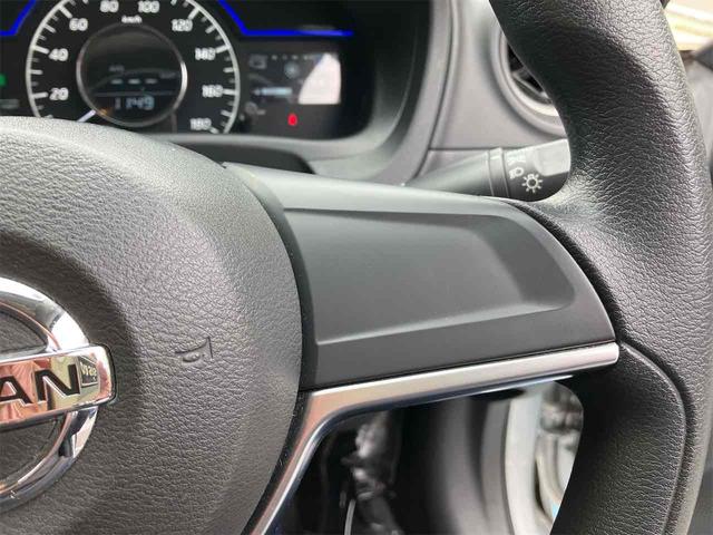 ノート ｅ－パワー　Ｘ　ＦＯＵＲ　４ＷＤ　全周囲カメラ　ナビ　ＴＶ　クリアランスソナー　レーンアシスト　衝突被害軽減システム　アルミホイール　オートライト　スマートキー　盗難防止システム　衝突安全ボディ　ＡＢＳ　バックビューモニター（46枚目）