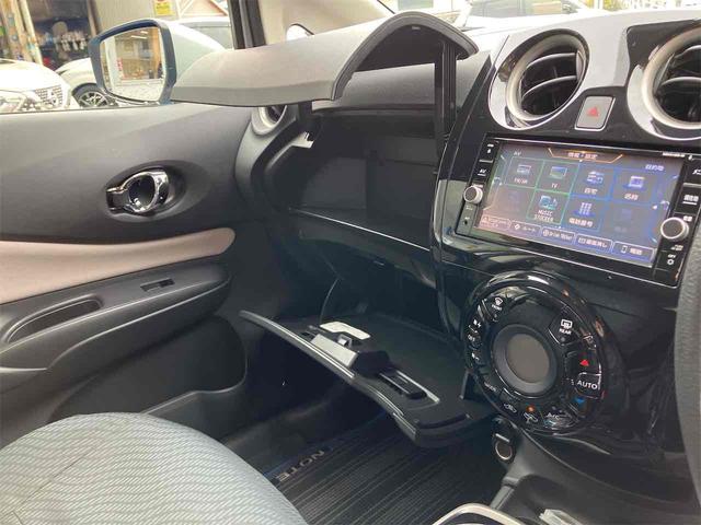 ノート ｅ－パワー　Ｘ　ＦＯＵＲ　４ＷＤ　全周囲カメラ　ナビ　ＴＶ　クリアランスソナー　レーンアシスト　衝突被害軽減システム　アルミホイール　オートライト　スマートキー　盗難防止システム　衝突安全ボディ　ＡＢＳ　バックビューモニター（56枚目）