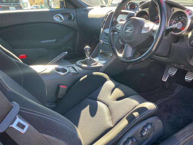 フェアレディZ バージョンS ETC バックカメラ ナビ MT HID スマートキー アルミホイール 盗難防止システム 衝突安全ボディ ABS ESC CD エアコン パワーステアリング パワーウィンドウ(12枚目)