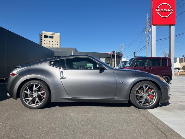 フェアレディZ バージョンS ETC バックカメラ ナビ MT HID スマートキー アルミホイール 盗難防止システム 衝突安全ボディ ABS ESC CD エアコン パワーステアリング パワーウィンドウ(16枚目)