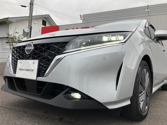 ノート Ｘ　ＦＯＵＲ　４ＷＤ　ＥＴＣ　バックカメラ　ナビ　ＴＶ　クリアランスソナー　衝突被害軽減システム　オートマチックハイビーム　オートライト　スマートキー　電動格納ミラー　シートヒーター　ＣＶＴ　盗難防止システム（31枚目）