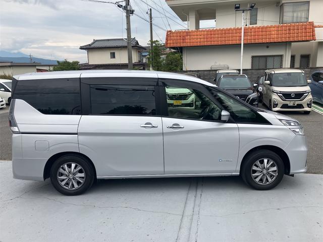 セレナ ｅ－パワー　ＸＶ　ＥＴＣ　全周囲カメラ　ナビ　クリアランスソナー　オートクルーズコントロール　パークアシスト　衝突被害軽減システム　両側電動スライドドア　オートライト　スマートキー　アイドリングストップ　電動格納ミラー（15枚目）