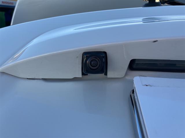 ノート ライダー　ＥＴＣ　バックカメラ　ナビ　衝突被害軽減システム　アルミホイール　オートライト　スマートキー　アイドリングストップ　電動格納ミラー　ＣＶＴ　盗難防止システム　衝突安全ボディ　ＡＢＳ　ＥＳＣ　エアコン（25枚目）