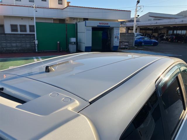 ノート ライダー　ＥＴＣ　バックカメラ　ナビ　衝突被害軽減システム　アルミホイール　オートライト　スマートキー　アイドリングストップ　電動格納ミラー　ＣＶＴ　盗難防止システム　衝突安全ボディ　ＡＢＳ　ＥＳＣ　エアコン（28枚目）