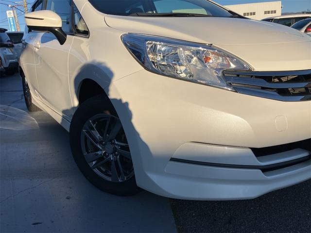 ノート ライダー　ＥＴＣ　バックカメラ　ナビ　衝突被害軽減システム　アルミホイール　オートライト　スマートキー　アイドリングストップ　電動格納ミラー　ＣＶＴ　盗難防止システム　衝突安全ボディ　ＡＢＳ　ＥＳＣ　エアコン（32枚目）