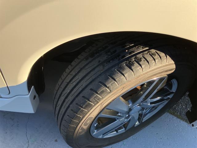 ノート ライダー　ＥＴＣ　バックカメラ　ナビ　衝突被害軽減システム　アルミホイール　オートライト　スマートキー　アイドリングストップ　電動格納ミラー　ＣＶＴ　盗難防止システム　衝突安全ボディ　ＡＢＳ　ＥＳＣ　エアコン（33枚目）