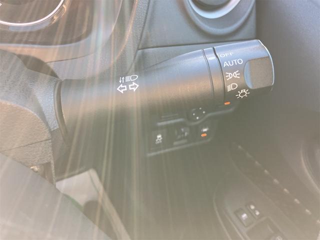 ノート ライダー　ＥＴＣ　バックカメラ　ナビ　衝突被害軽減システム　アルミホイール　オートライト　スマートキー　アイドリングストップ　電動格納ミラー　ＣＶＴ　盗難防止システム　衝突安全ボディ　ＡＢＳ　ＥＳＣ　エアコン（48枚目）