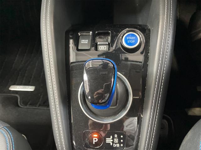 キックス Ｘ　ドライブレコーダー　ＥＴＣ　全周囲カメラ　ＴＶ　クリアランスソナー　オートクルーズコントロール　衝突被害軽減システム　ＬＥＤヘッドランプ　スマートキー　シートヒーター　ＣＶＴ　盗難防止システム　ＡＢＳ（8枚目）