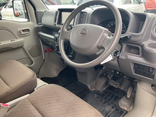 ＮＶ１００クリッパーバン ＤＸ　４ＷＤ　バックカメラ　ナビ　ＴＶ　両側スライドドア　キーレスエントリー　ＡＴ　エアコン　パワーウィンドウ（15枚目）