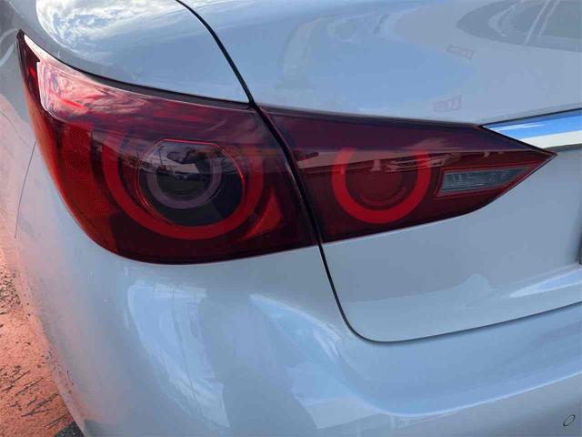 スカイライン ハイブリッド　ＧＴ　タイプＰ　４ＷＤ　ドライブレコーダー　クリアランスソナー　オートクルーズコントロール　衝突被害軽減システム　全周囲カメラ　ナビ　ＴＶ　アルミホイール　ＬＥＤヘッドランプ　ＡＴ　シートヒーター　スマートキー（23枚目）