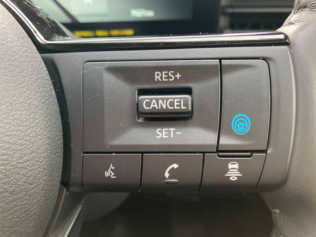 セレナ e-4ORCE ハイウェイスターV 4WD TV クリアランスソナー レーンアシスト 自動駐車システム 衝突被害軽減システム 両側電動スライドドア LEDヘッドランプ スマートキー シートヒーター 3列シート CVT アルミホイール(2枚目)