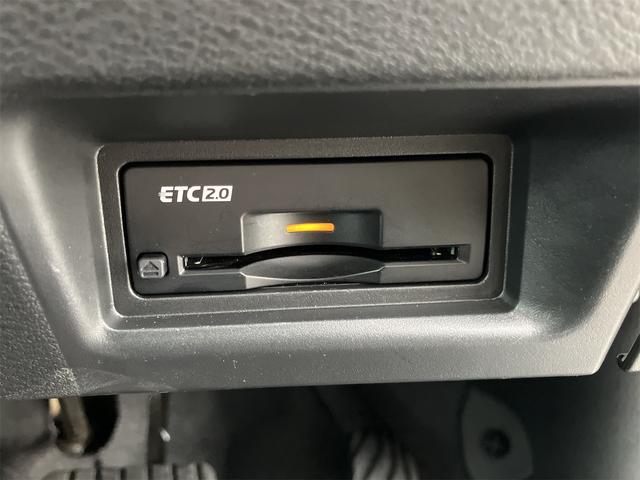 セレナ e-4ORCE ハイウェイスターV 4WD TV クリアランスソナー レーンアシスト 自動駐車システム 衝突被害軽減システム 両側電動スライドドア LEDヘッドランプ スマートキー シートヒーター 3列シート CVT アルミホイール(12枚目)